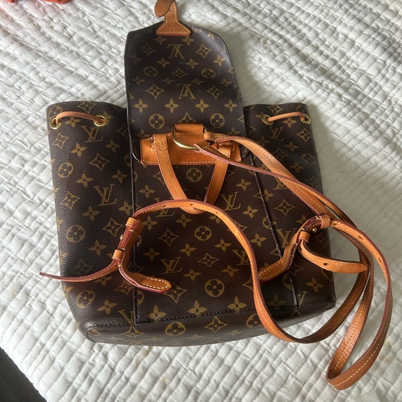 💙AUTHENTIC LOUIS VUITTON montsouri backpack - Picture 6 of 6